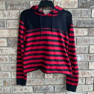 🍒💣 Hot Topic striped crop style hoodie